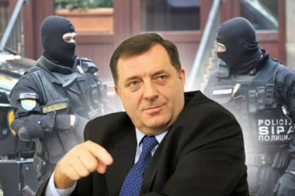 KO ĆE HAPSITI MILORADA DODIKA: EUFOR kod Laktaša postrojio čelnike MUP-a RS