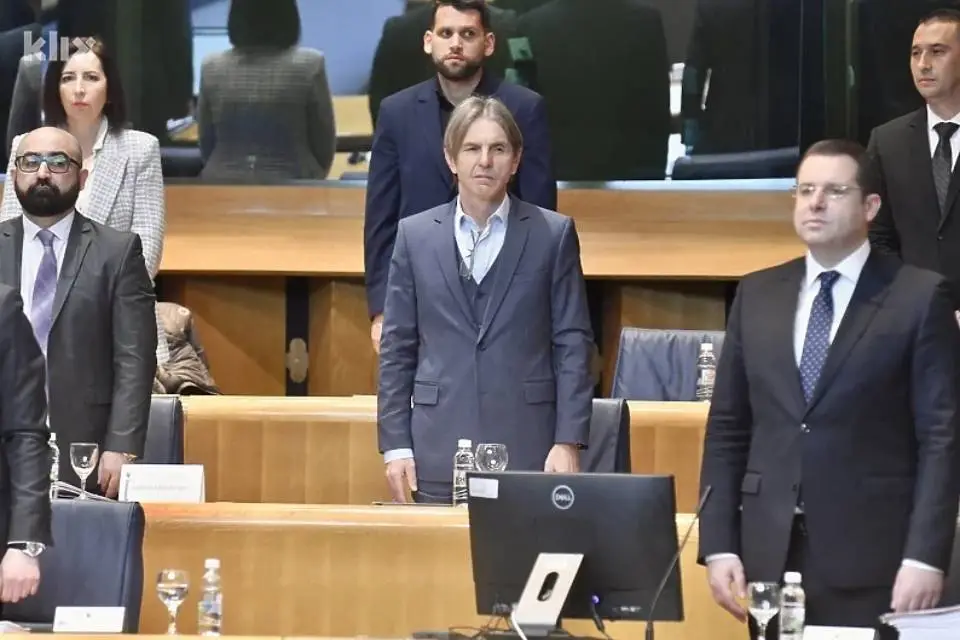 ZLATKO LAGUMDŽIJA U NEW YORKU: “U Bosni, Bošnjaci su proglašavani ‘osvajačima’, ‘Turcima’, ‘teroristima’. Označeni su kao prijetnja, čime su i legitimizirani kao meta…”